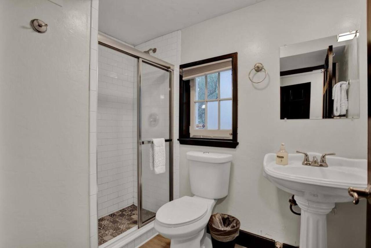 Unique Downtown 2Br 2Ba Close To Everything Apt.B Gainesville Eksteriør bilde